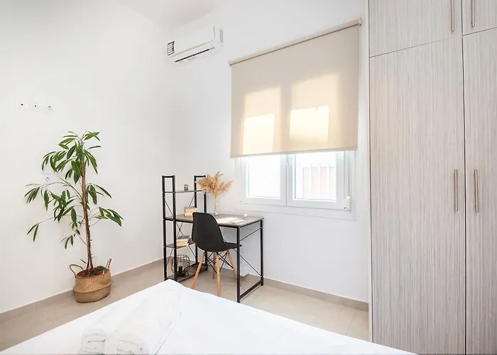 Spacious & Luxe 3br Downtown 1min To Appartement Kos-stad