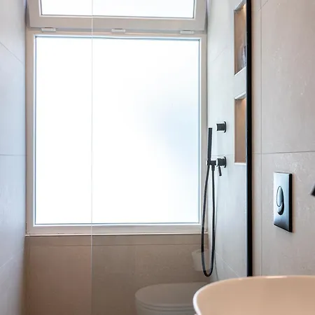 Spacious & Luxe 3br Downtown 1min To 아파트