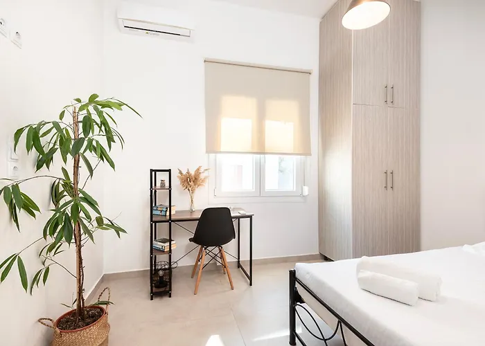 Spacious & Luxe 3br Downtown 1min To