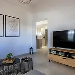 Spacious & Luxe 3br Downtown 1min To Apartment *