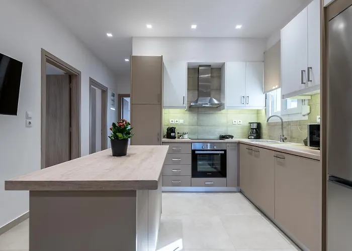 Spacious & Luxe 3br Downtown 1min To Appartamento Città di Kos