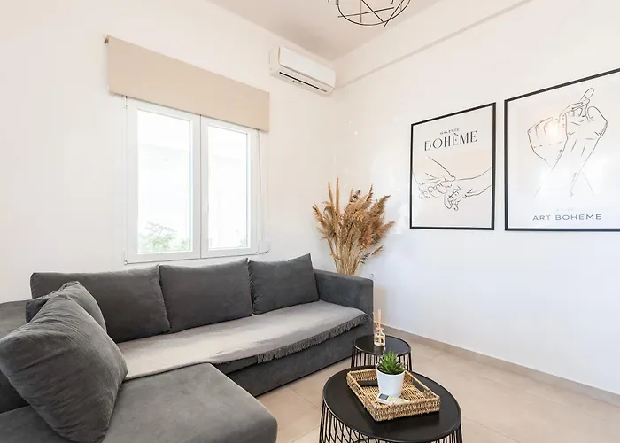 Spacious & Luxe 3br Downtown 1min To Appartamento Città di Kos